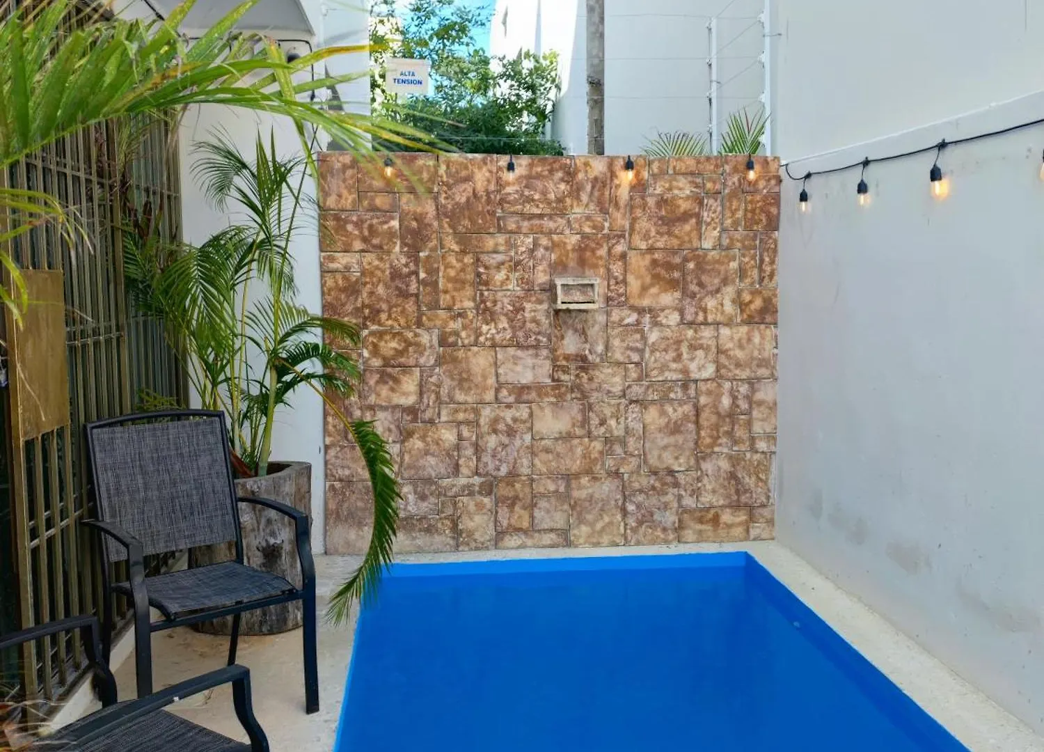 Recamara 1 Cancún 0*,  Mexique